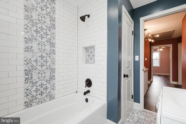 1525 KENNEWICK RD, Baltimore, MD 21218