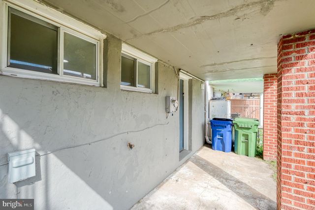 1525 KENNEWICK RD, Baltimore, MD 21218