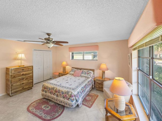 9810 Tabebuia Tree Drive B, Boynton Beach, FL 33436