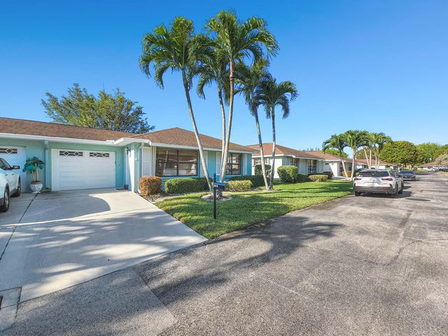 9810 Tabebuia Tree Drive B, Boynton Beach, FL 33436