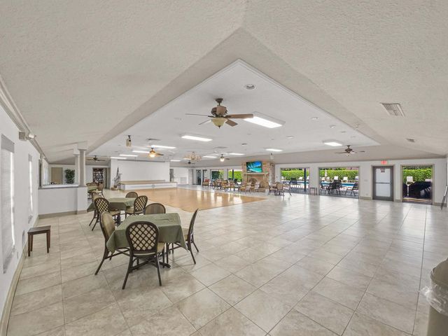 9810 Tabebuia Tree Drive B, Boynton Beach, FL 33436