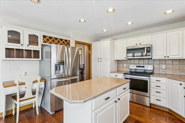 1401 N Sandpiper St, Wichita, KS 67230