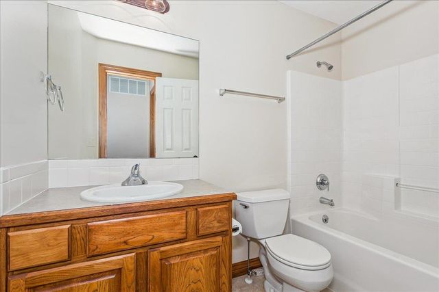 1401 N Sandpiper St, Wichita, KS 67230