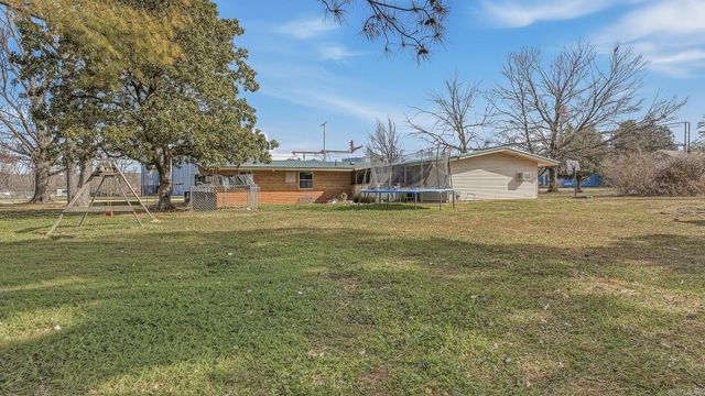 413 N Cole, Harrisburg, AR 72432