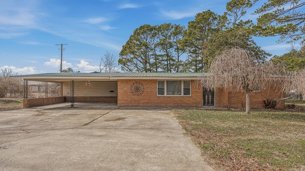 413 N Cole, Harrisburg, AR 72432