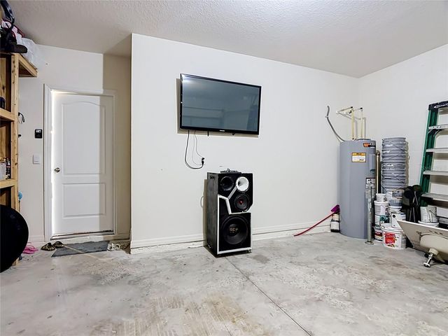 1172 CASCADES AVENUE, Davenport, FL 33837