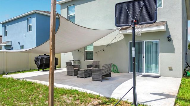 1172 CASCADES AVENUE, Davenport, FL 33837
