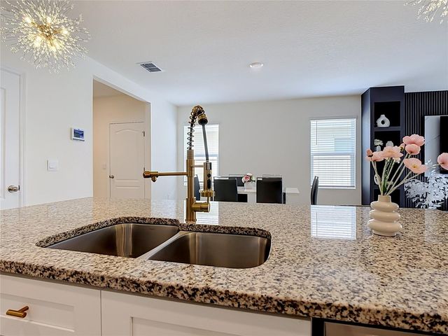 1172 CASCADES AVENUE, Davenport, FL 33837