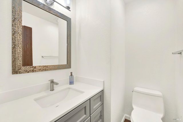 910 Hidden Cove Way, Suisun City, CA 94585