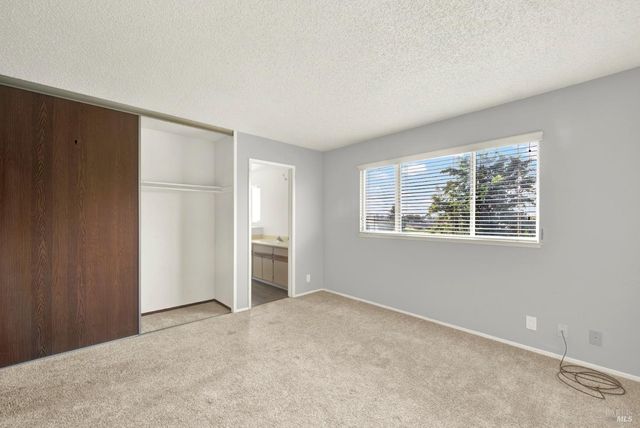 910 Hidden Cove Way, Suisun City, CA 94585