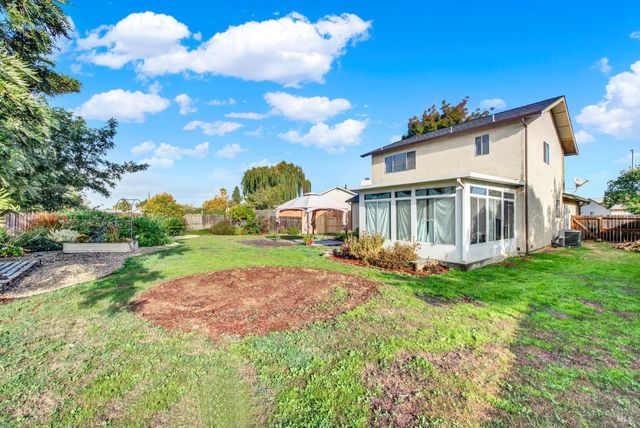 910 Hidden Cove Way, Suisun City, CA 94585