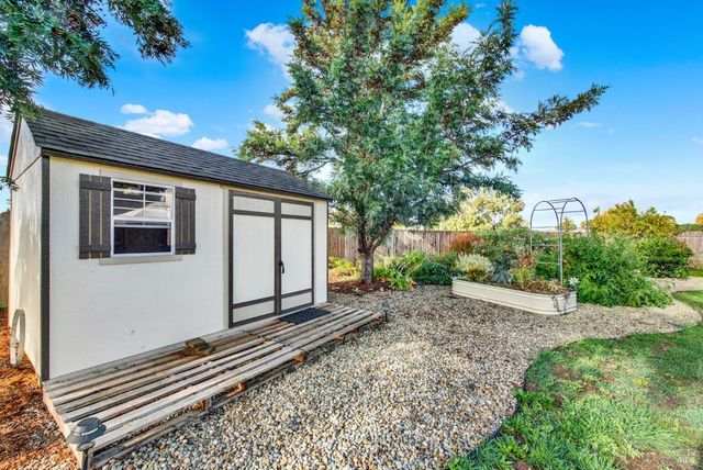 910 Hidden Cove Way, Suisun City, CA 94585