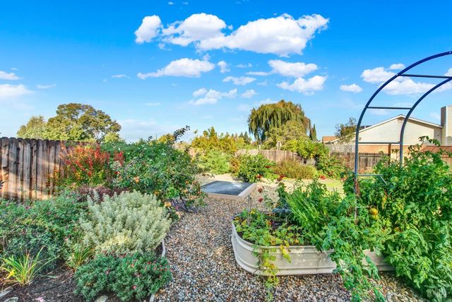 910 Hidden Cove Way, Suisun City, CA 94585