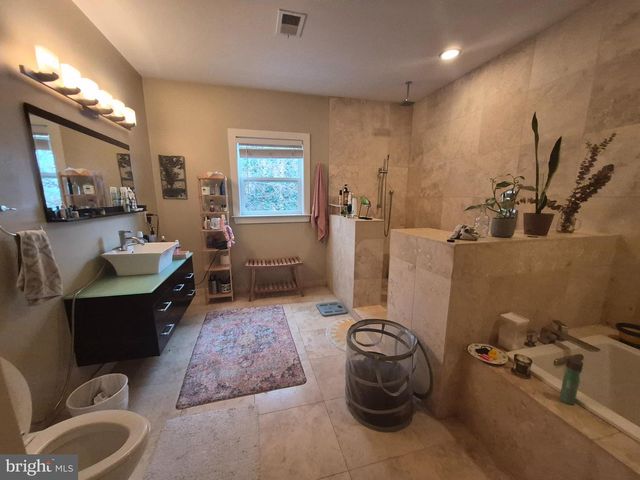 2544 MONTROSE ST, Philadelphia, PA 19146
