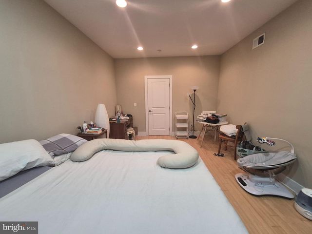 2544 MONTROSE ST, Philadelphia, PA 19146