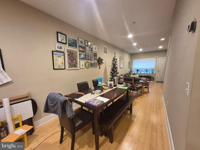 2544 MONTROSE ST, Philadelphia, PA 19146