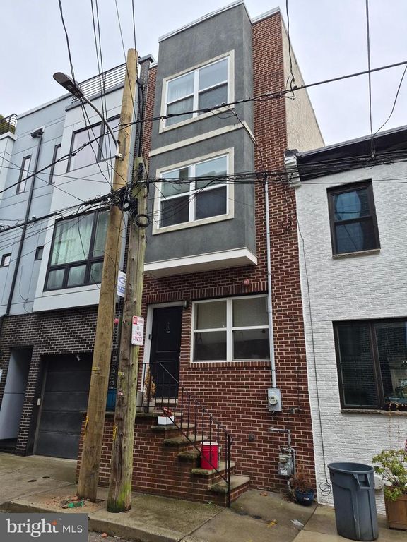 2544 MONTROSE ST, Philadelphia, PA 19146