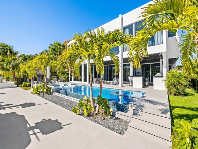 1528 SE 11th Street, Fort Lauderdale, FL 33316