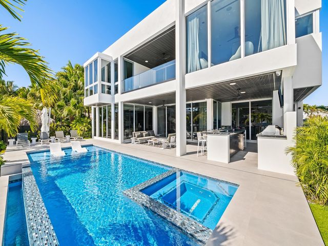 1528 SE 11th Street, Fort Lauderdale, FL 33316