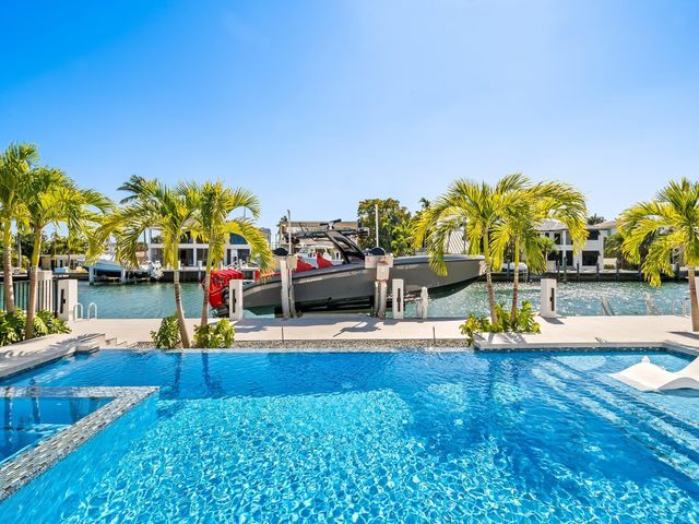 1528 SE 11th Street, Fort Lauderdale, FL 33316