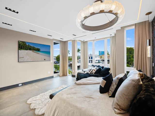 1528 SE 11th Street, Fort Lauderdale, FL 33316