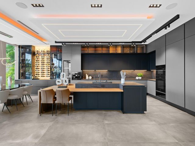 1528 SE 11th Street, Fort Lauderdale, FL 33316