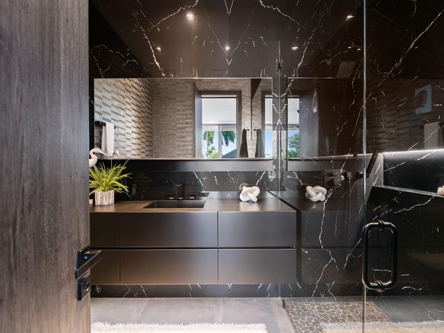 1528 SE 11th Street, Fort Lauderdale, FL 33316