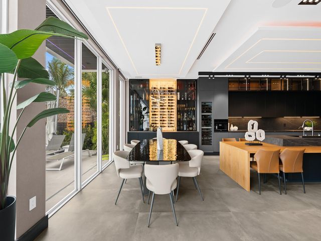 1528 SE 11th Street, Fort Lauderdale, FL 33316