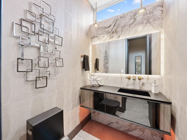 1528 SE 11th Street, Fort Lauderdale, FL 33316