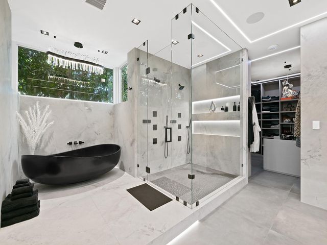 1528 SE 11th Street, Fort Lauderdale, FL 33316