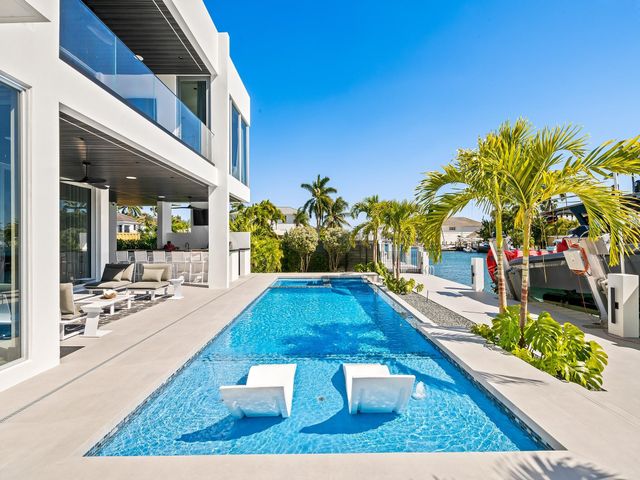 1528 SE 11th Street, Fort Lauderdale, FL 33316