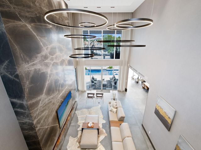 1528 SE 11th Street, Fort Lauderdale, FL 33316