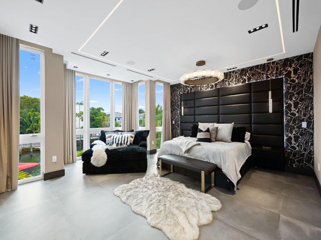 1528 SE 11th Street, Fort Lauderdale, FL 33316