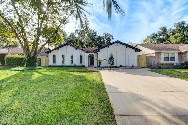 9719 Lawngate Drive, Houston, TX 77080