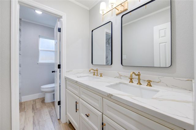 9719 Lawngate Drive, Houston, TX 77080