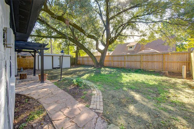 9719 Lawngate Drive, Houston, TX 77080