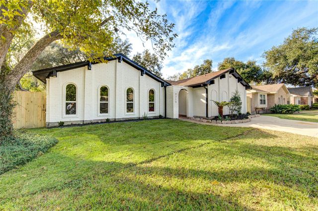 9719 Lawngate Drive, Houston, TX 77080