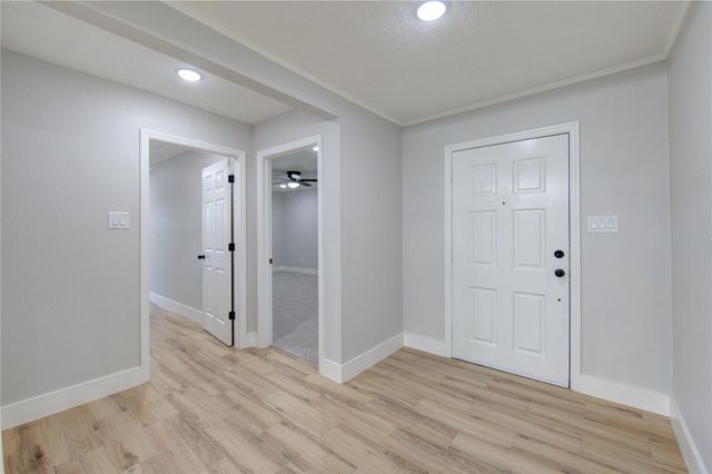 9719 Lawngate Drive, Houston, TX 77080