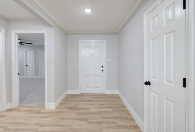 9719 Lawngate Drive, Houston, TX 77080