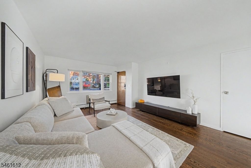 39 Wedgewood Drive 111, Verona Twp., NJ 07044 — photo 5