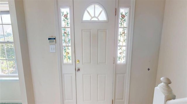 707 Indian Cedar DR, Chesapeake, VA 23320