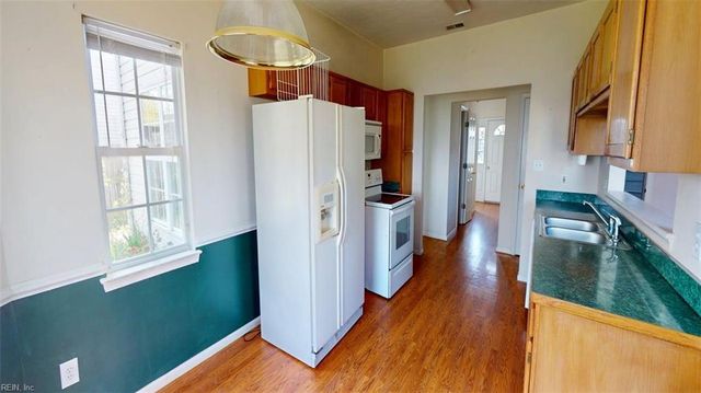 707 Indian Cedar DR, Chesapeake, VA 23320