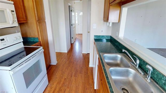 707 Indian Cedar DR, Chesapeake, VA 23320