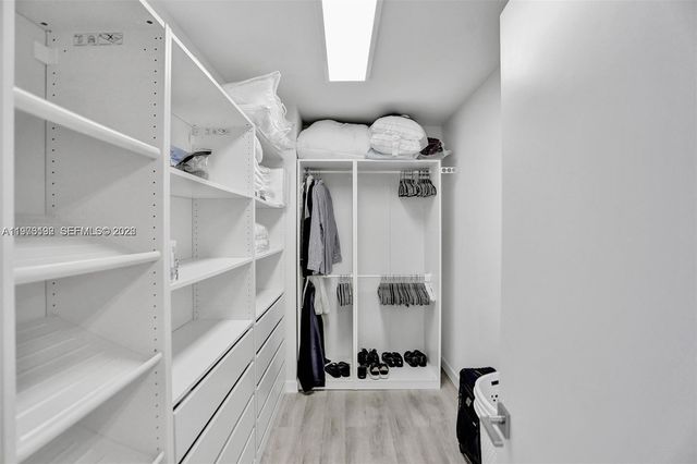 2500 Parkview Dr 1912, Hallandale Beach, FL 33009