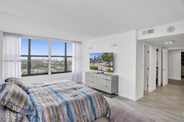 2500 Parkview Dr 1912, Hallandale Beach, FL 33009