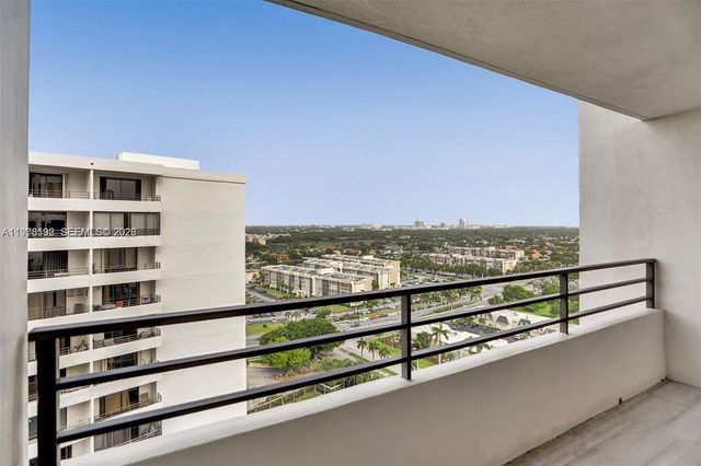 2500 Parkview Dr 1912, Hallandale Beach, FL 33009