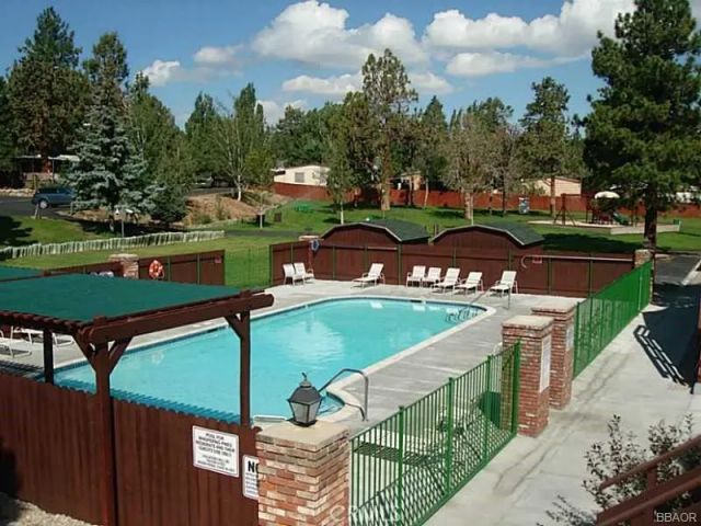 391 Montclair 99, Big Bear City, CA 92314