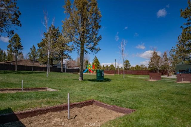 391 Montclair 99, Big Bear City, CA 92314