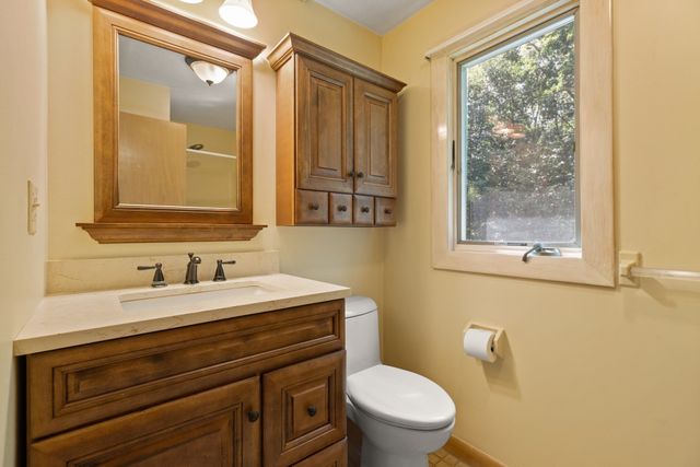 109 Hampton Rd, Sharon, MA 02067