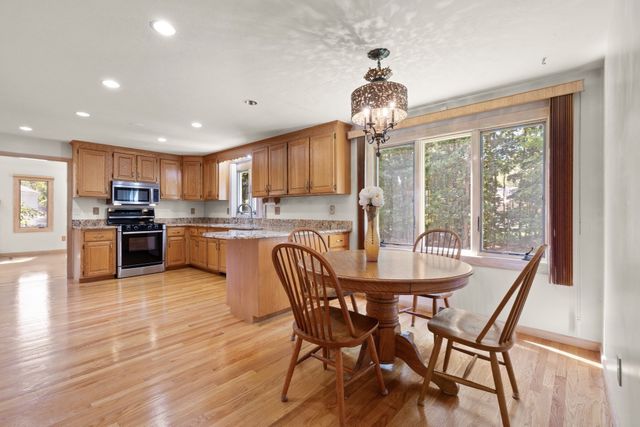 109 Hampton Rd, Sharon, MA 02067